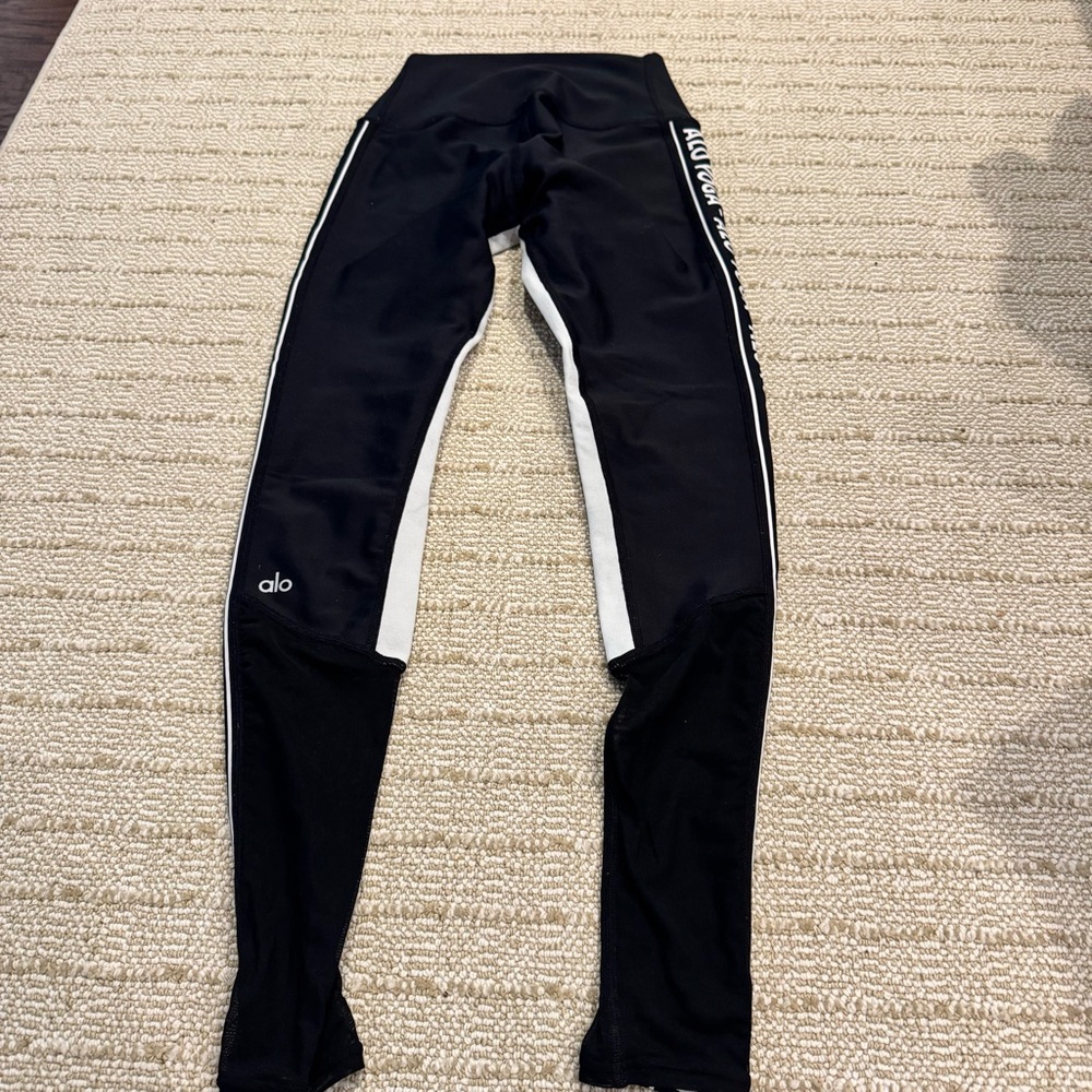 Alo Yoga Mesh High Waist Trainer Black White Logo Stripe Leggings | XS - Picture 7 of 10
